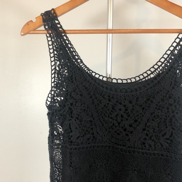 NWT American Eagle XS black crocheted shift dress - Picture 3 of 9